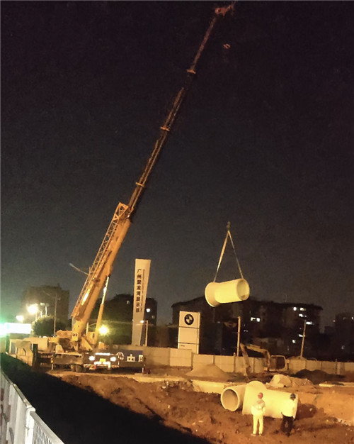 大足区“弯臂矫正”—— 吊车的 “形变补偿” 技术