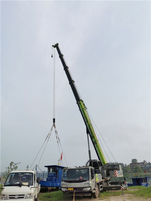 大足区桥梁建设吊装案例